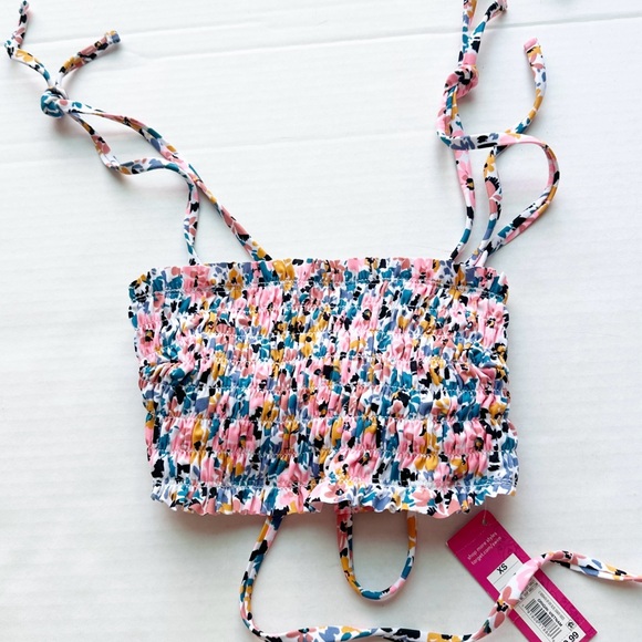 Xhilaration Floral Smocked Bandeau Lace Up
Back Bikini Top NWT - Picture 4 of 13